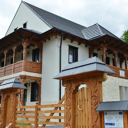 Pensiunea Armonia Văleni Exteriör bild