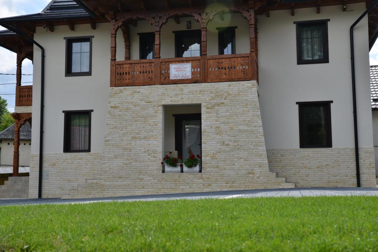 Pensiunea Armonia Văleni Exteriör bild