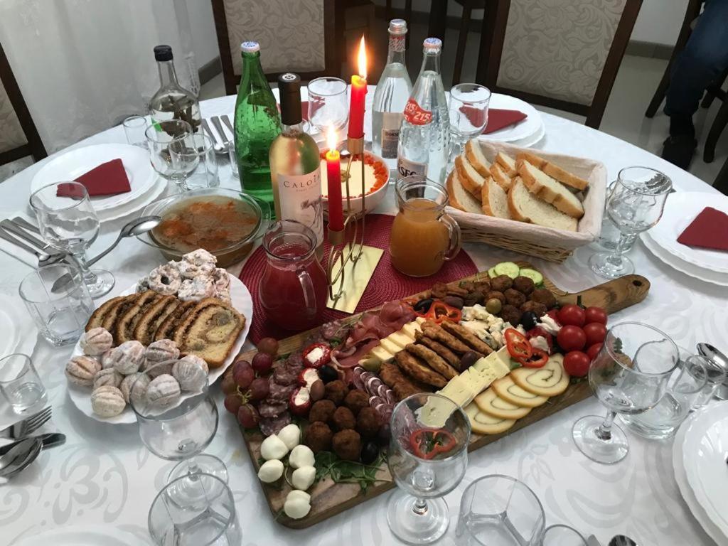 Pensiunea Armonia Văleni Exteriör bild